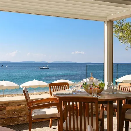 Ξενοδοχείο La Pinede 4*