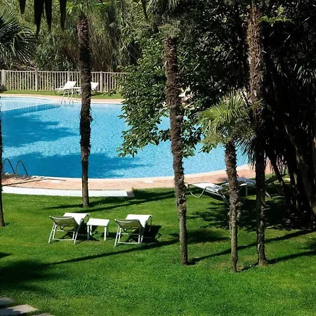 Ξενοδοχείο La Pinede 4*